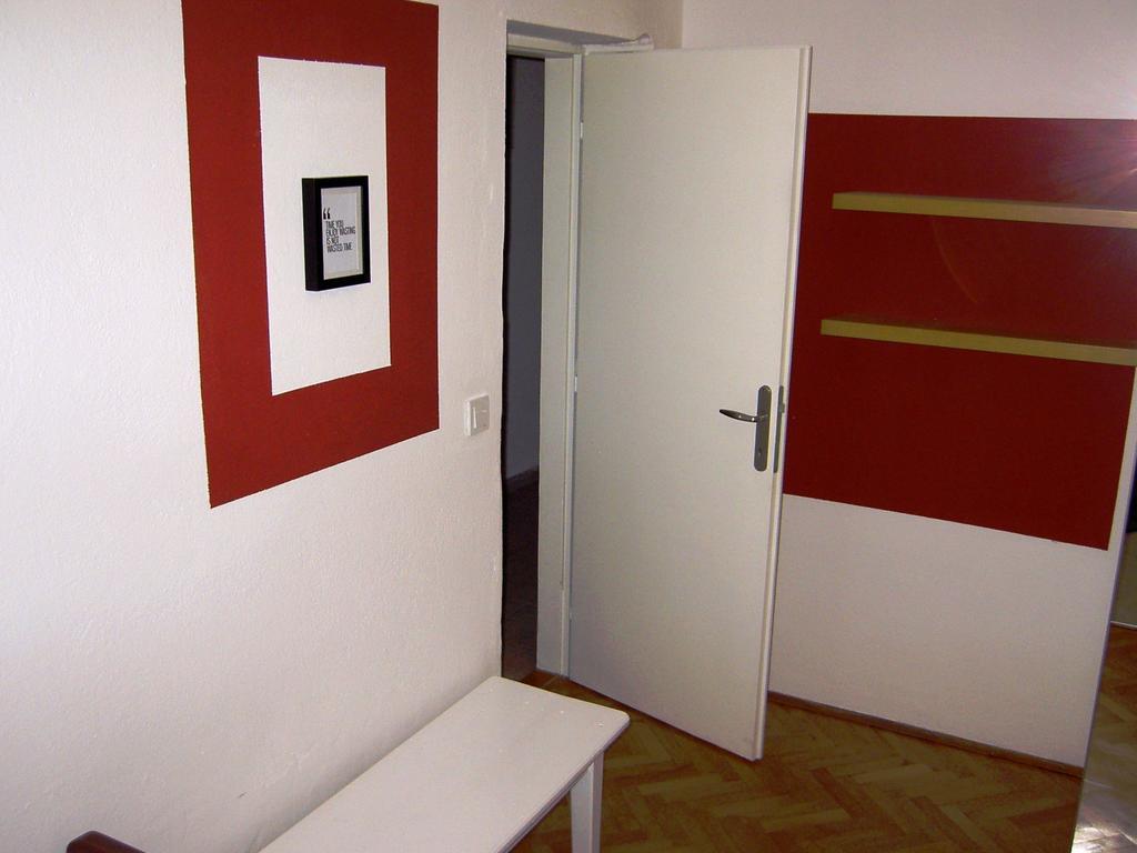 Apartment Jere & Anka Примоштен Екстер'єр фото